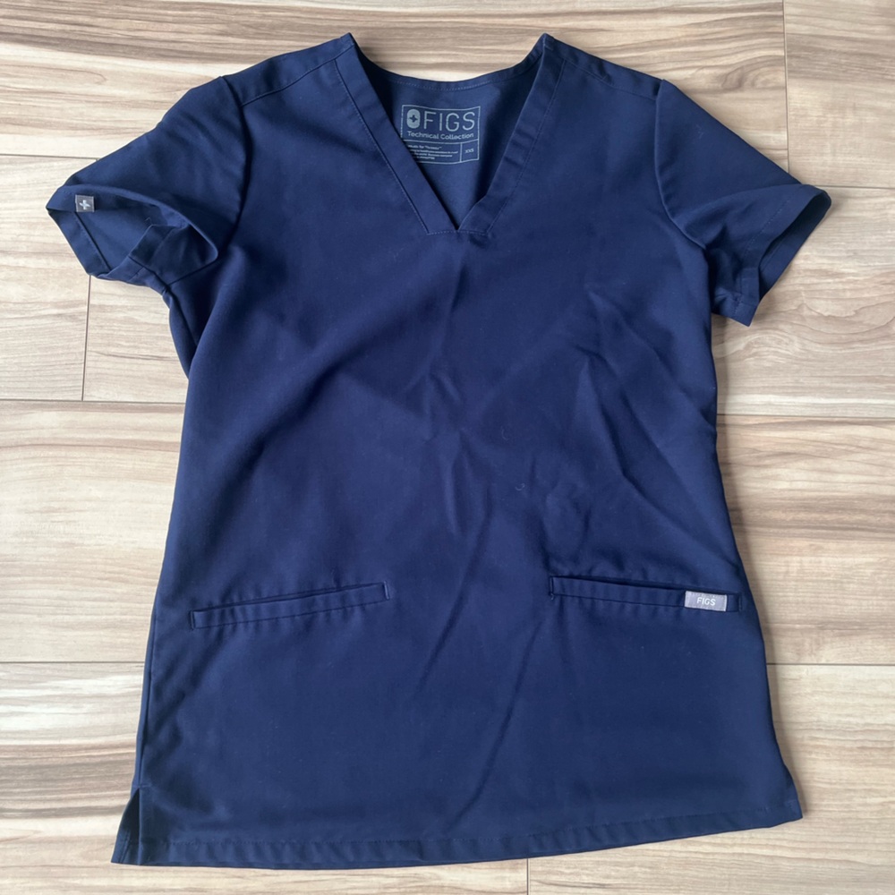Figs Women's top